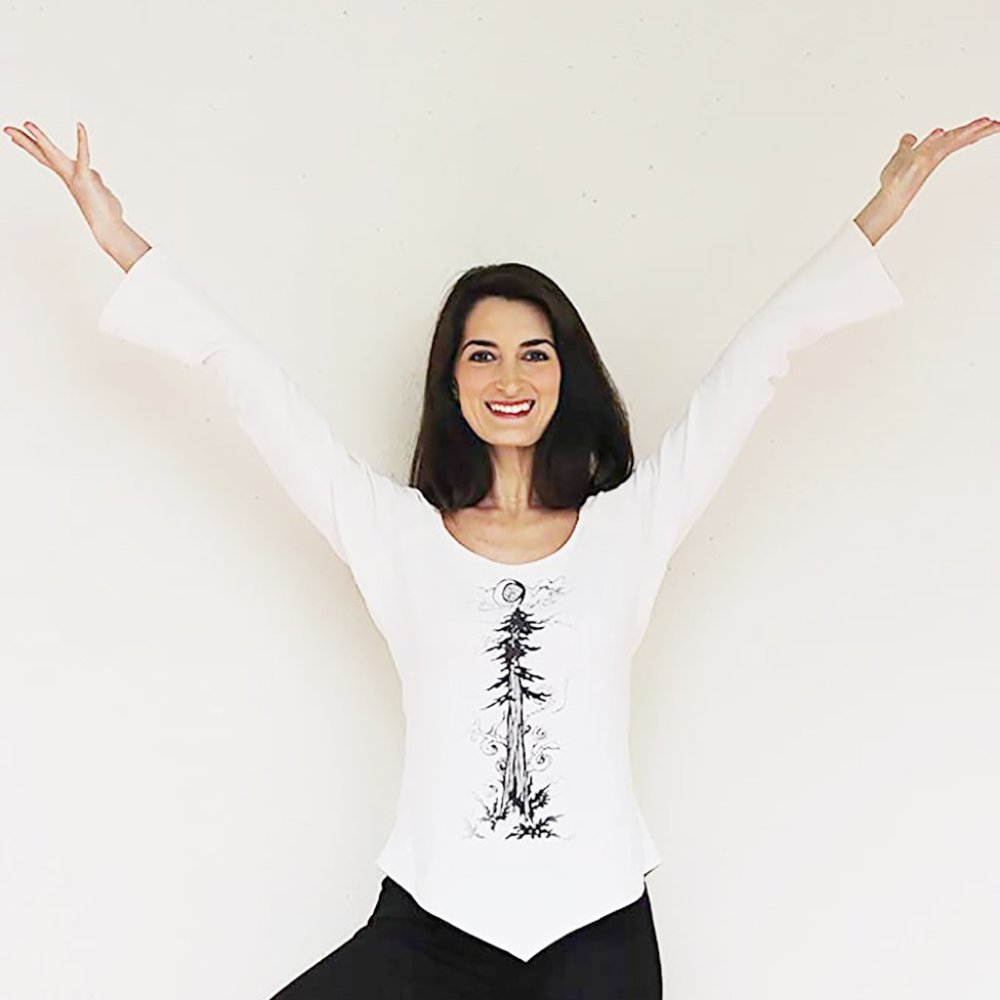 Julia Butterfly hemp yoga shirt by Minawear Hemp